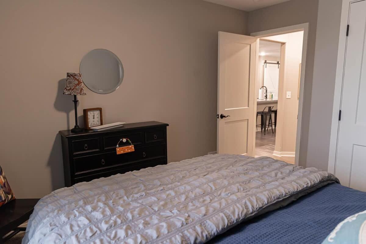 Villa Brand New 2 Bed With Office Loves Park Esterno foto